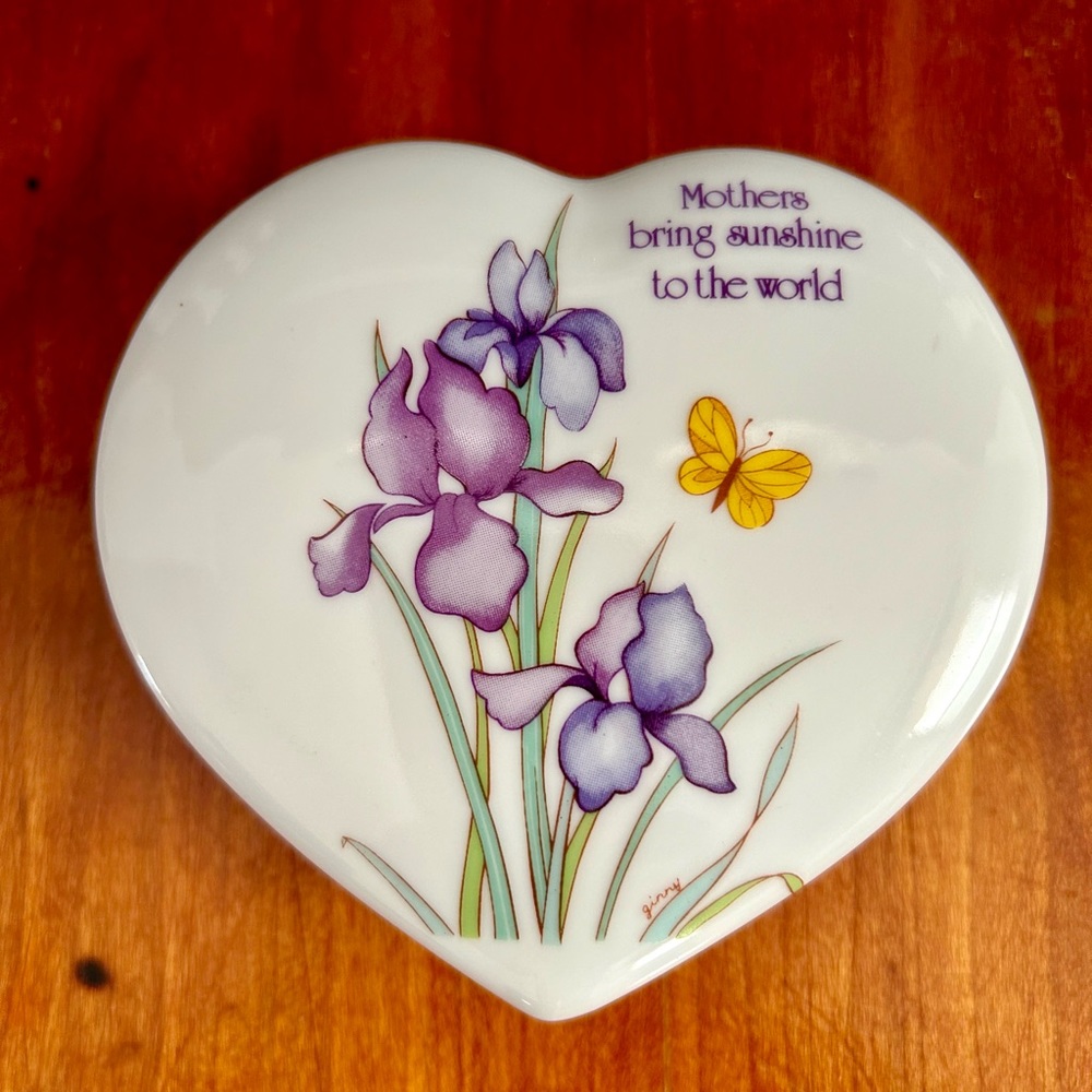 PAPEL BRAND HEART SHAPED FLORAL TRINKET BOX JAPAN